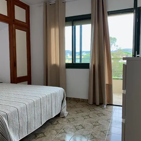 Hauzify I Apartament Superbeach 4j *